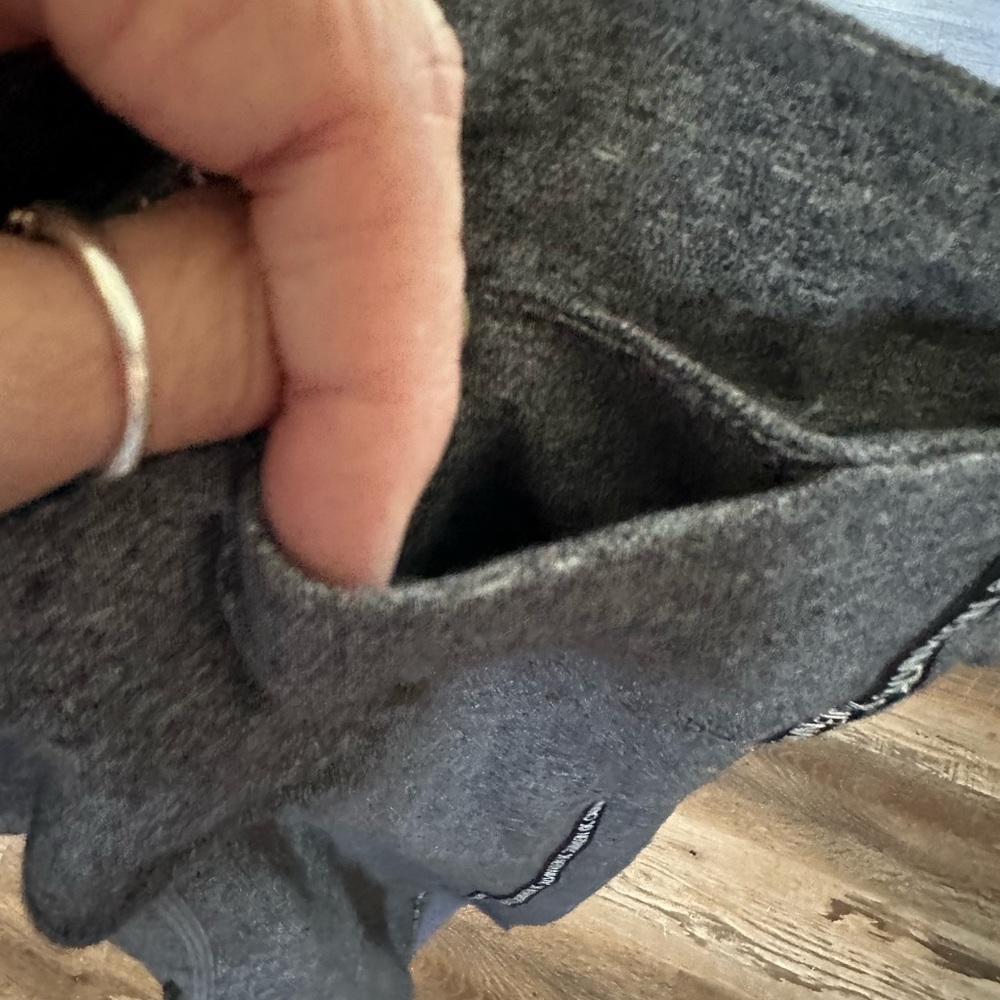 Calvin Klein Gray Performance Stretch Leggings. - image 5